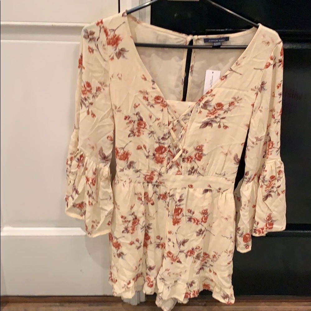 Floral romper long sleeves